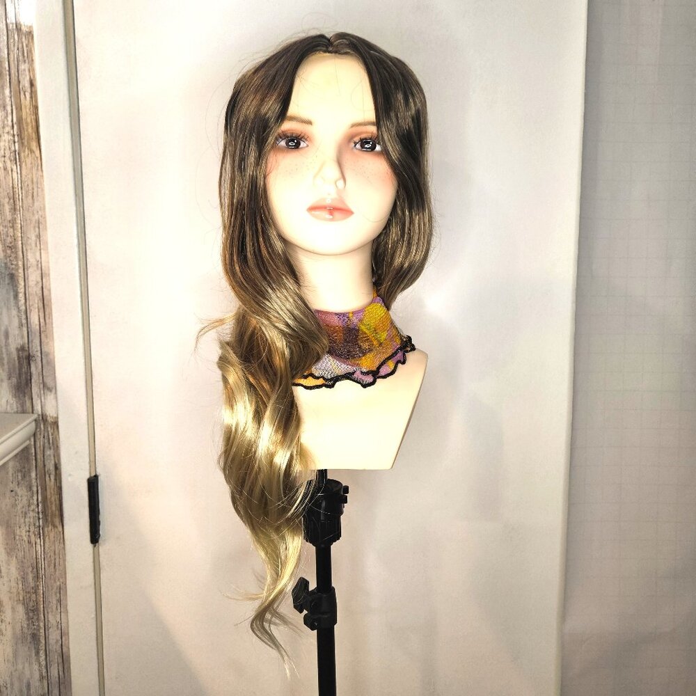 Blonde n Brown Soft Balayage Wavy Layered 24”  Wig w Adjustable Clasps